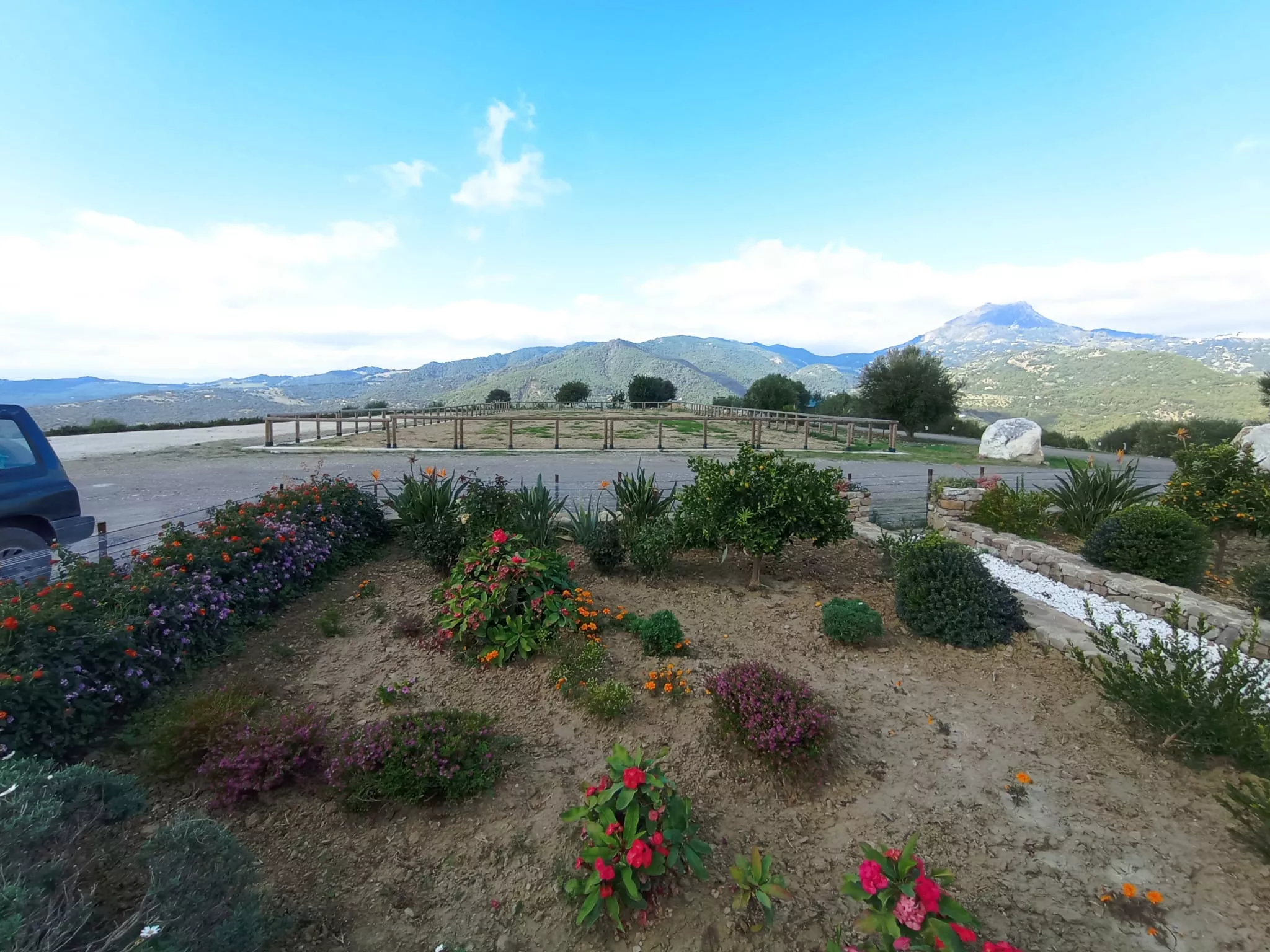 Extraordinaria finca de recreo con cuadras