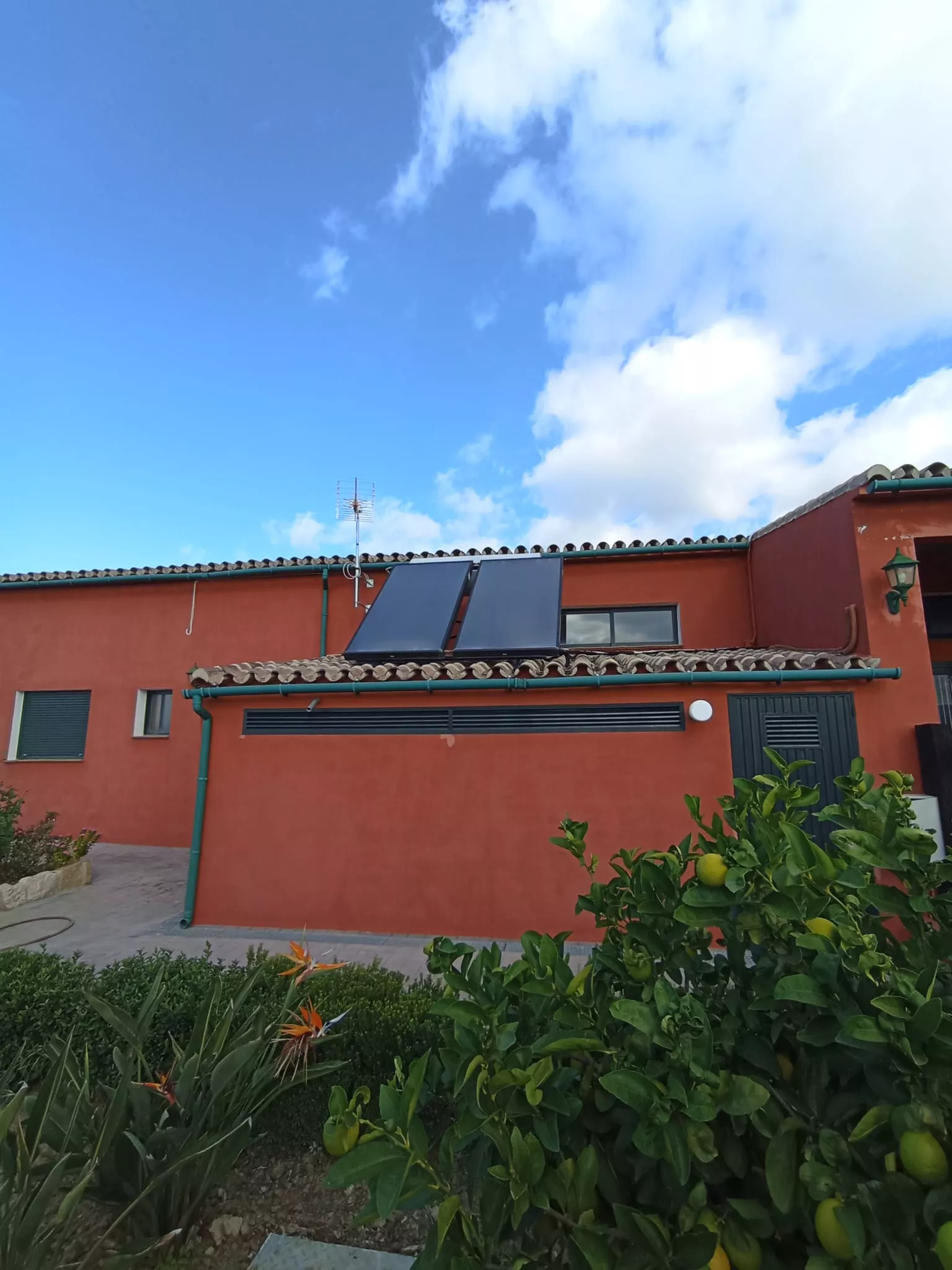 Extraordinaria finca de recreo con cuadras