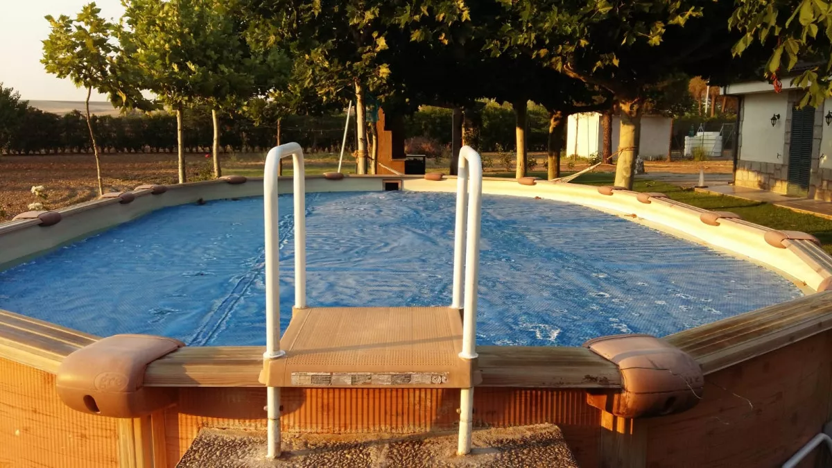 CHALET CON TERRENO