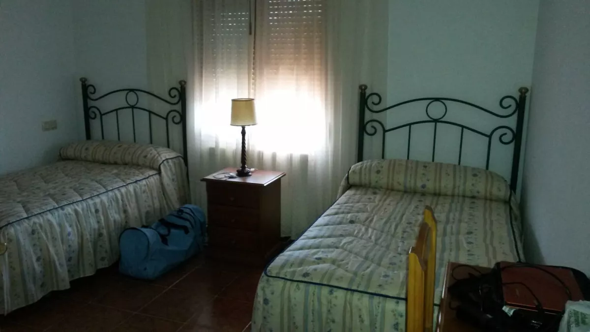 CHALET CON 260 OLIVOS EN SIERRA DE CAZORLA