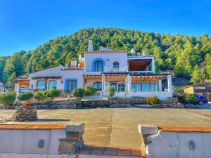 Finca y Establecimiento Turistico