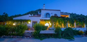 Finca y Establecimiento Turistico