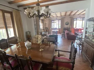 Finca DE 47 hectáreas, con 2 casas en Cuenca