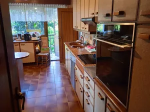 Se vende chalet con finca urbana