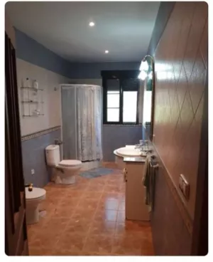 Finca 1.8 ha con Chalet 340 m2 en Badajoz