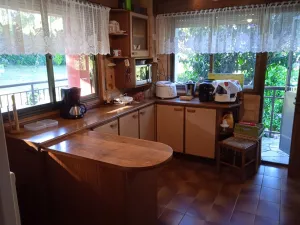 Se vende chalet con finca urbana