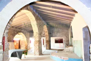 Masia medieval con terreno en Costa Brava