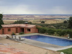 FINCA DE RECREO Y GANADERA EN GUADALAJARA