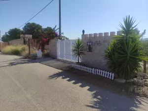 Villa tres casas+ finca pistachos