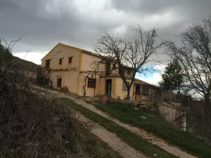 Finca agrícola de 3ha con casa de 200m2